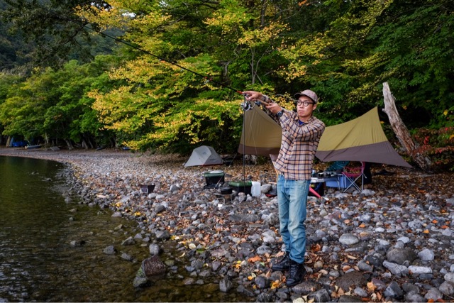 十和田湖で秋のヒメマス釣りをご紹介 釣りしながら湖畔キャンプを楽しもう 釣りパラダイス